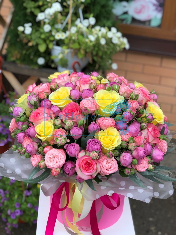 Композиция из живых цветов Акварель Цветочная композиция из Розы